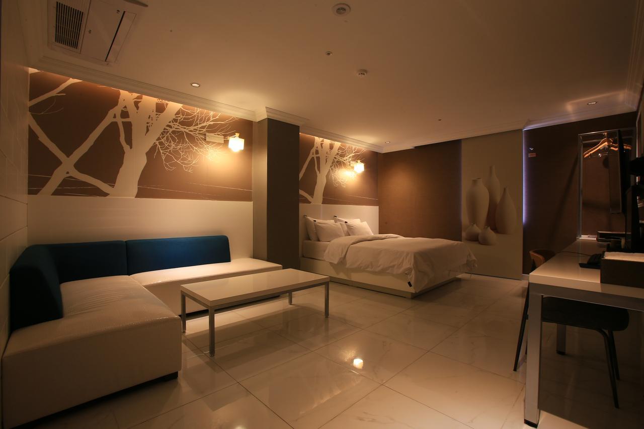 Gram Hotel Namyangju Exterior photo